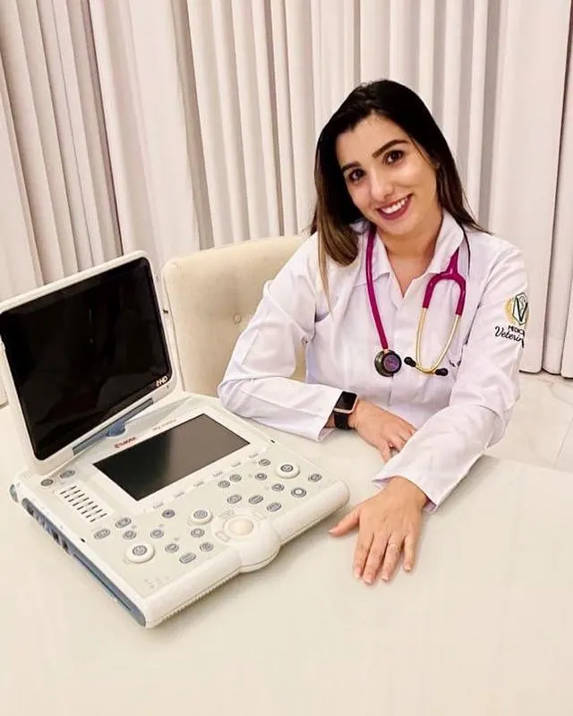 Veterinária do Centro de Diagnóstico por Imagem